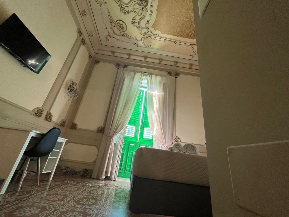 Epoque Bed And Breakfast Messina Exterior photo